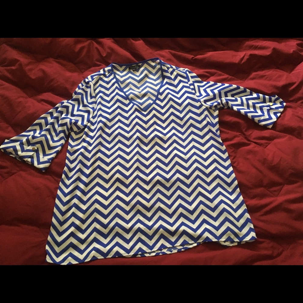 Women’s blue chevron blouse